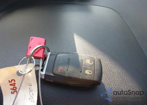 2021 Ram 2500 Tradesman 4X4 6'4 Box z USA, uszkodzony, nr VIN 3C6UR5CL0MG632175